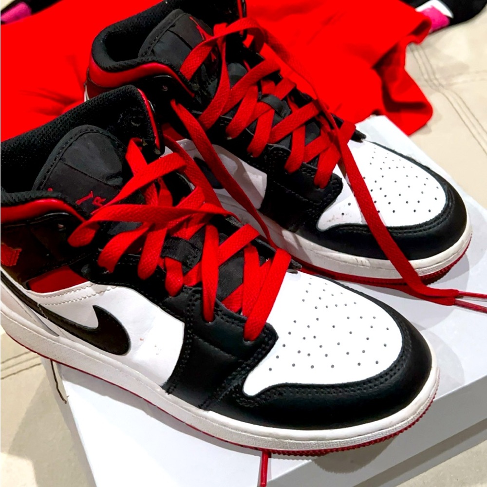 Jordan’s 1 like new